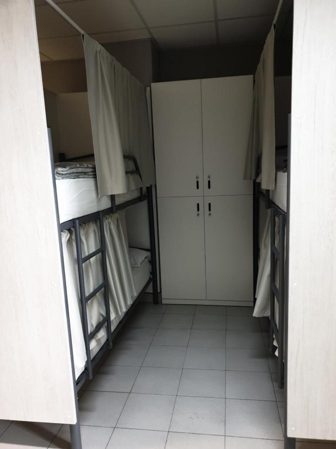 Albergue Porta Real No Bike Storage サンティアゴ・デ・コンポステーラ エクステリア 写真